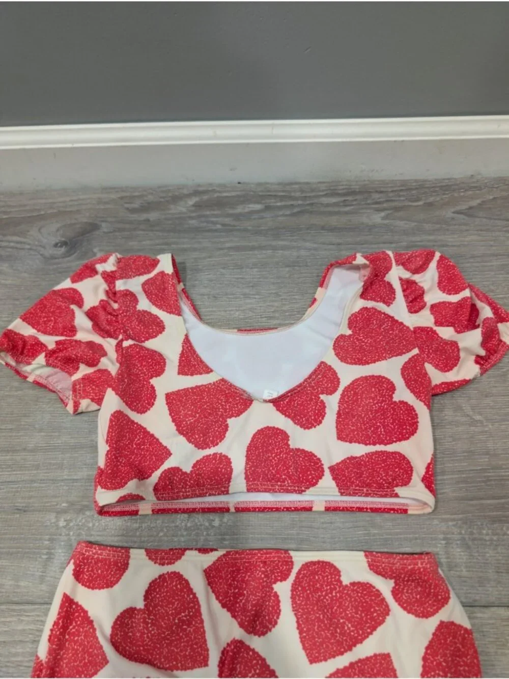 Mini Boden Girls 8-9Y Puff Sleeve Bikini Two Piece Red Hearts Cream Swimsuit